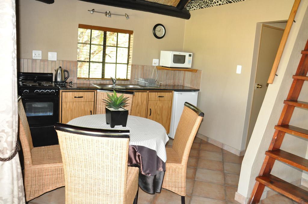 Ukutula Lion Lodge Beestekraal  Ngoại thất bức ảnh