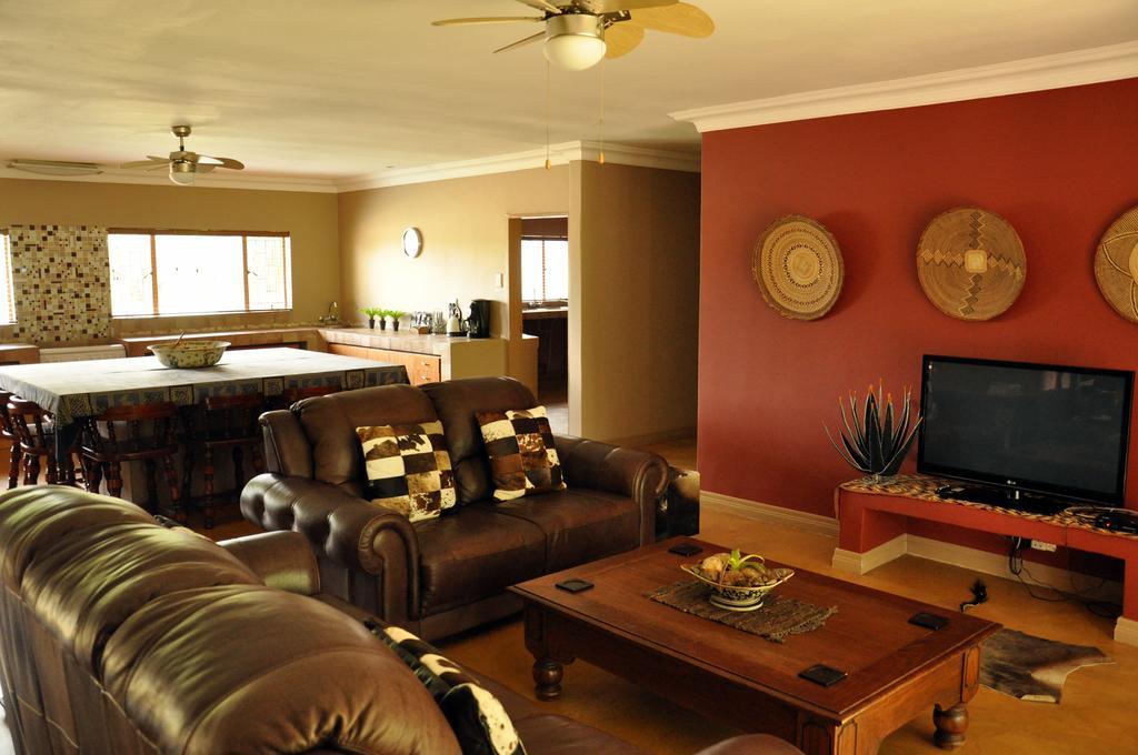 Ukutula Lion Lodge Beestekraal  Phòng bức ảnh